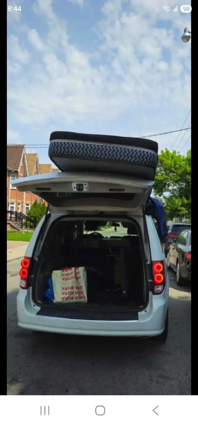 VAN FOR MOVING DELIVERY AVAILABLE 24/7 647-761-0675