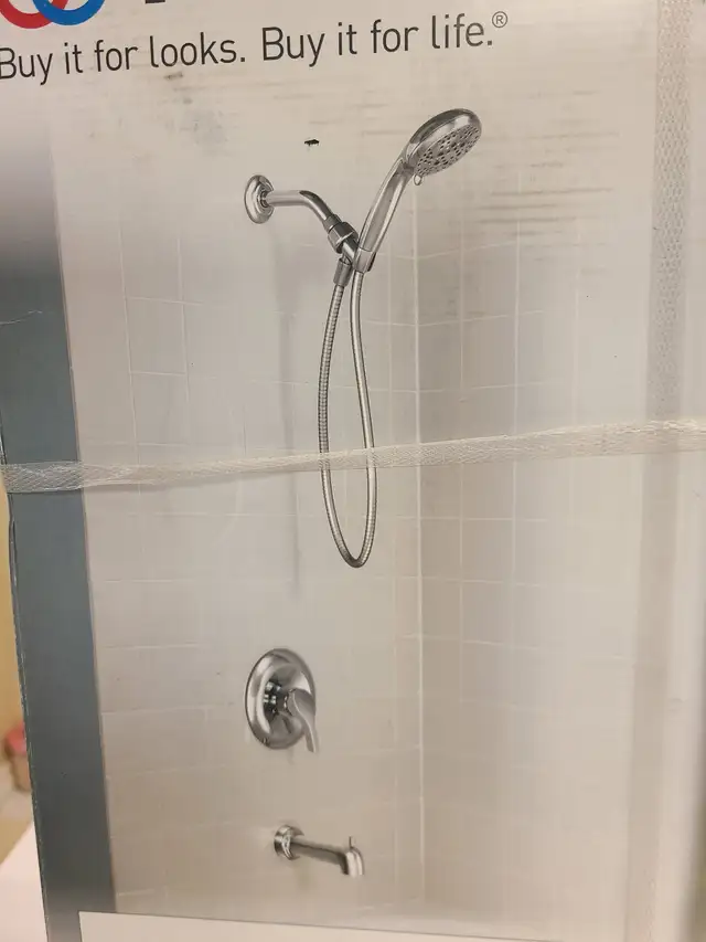 CHROME MOEN DANIKA COMPLETE SHOWER