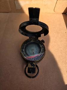 Collectable Rare Vintage WW2 Military Issue 1944 Dated Compass