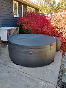 Softub Hot Tub For Sale - Photo 3