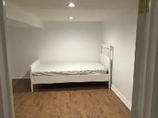 Quiet Room Rent - Photo 5
