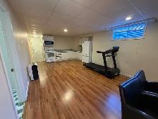 1 bedroom basement available - Photo 2