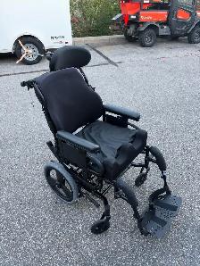 TILT WHEELCHAIR 18" DELIVERY INCLUDED - Photo 2