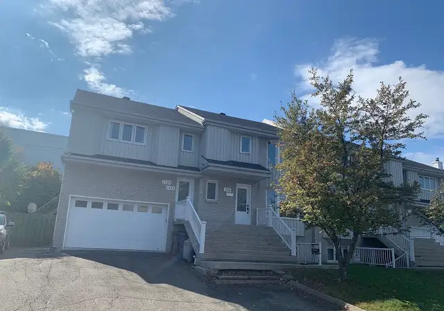 Grand 31/2, Laval, disponible 1 Décembre