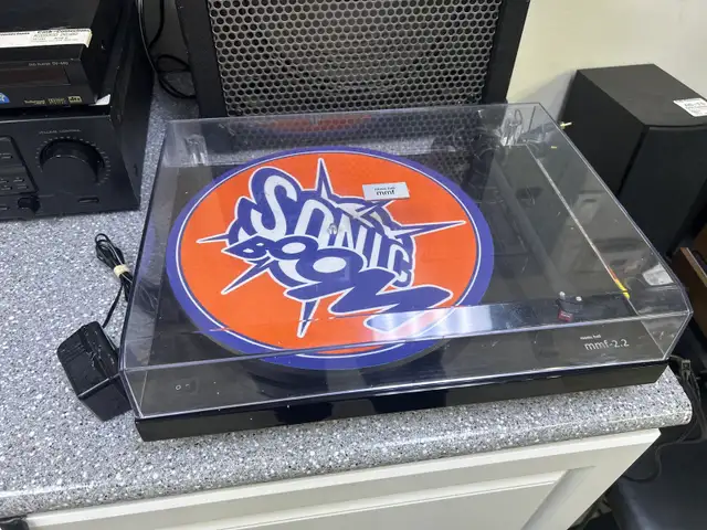 Music Hall MMF-2.2 Project Arm Turntable