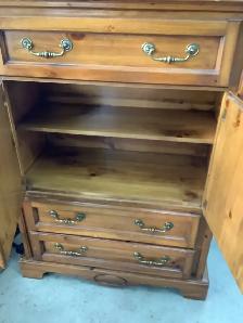 Pine dresser for sale - Photo 3