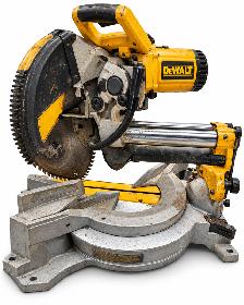 DeWALT DWS779 12' Double-Bevel Sliding Compound Miter Saw 15 Amp - Photo 6