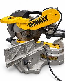 DeWALT DWS779 12' Double-Bevel Sliding Compound Miter Saw 15 Amp - Photo 9