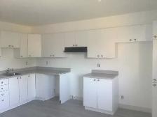 41/2. Longueuil ( St-Hubert ).   1290$  mois.