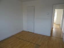 41/2. Longueuil ( St-Hubert ).   1290$  mois. - Photo 7