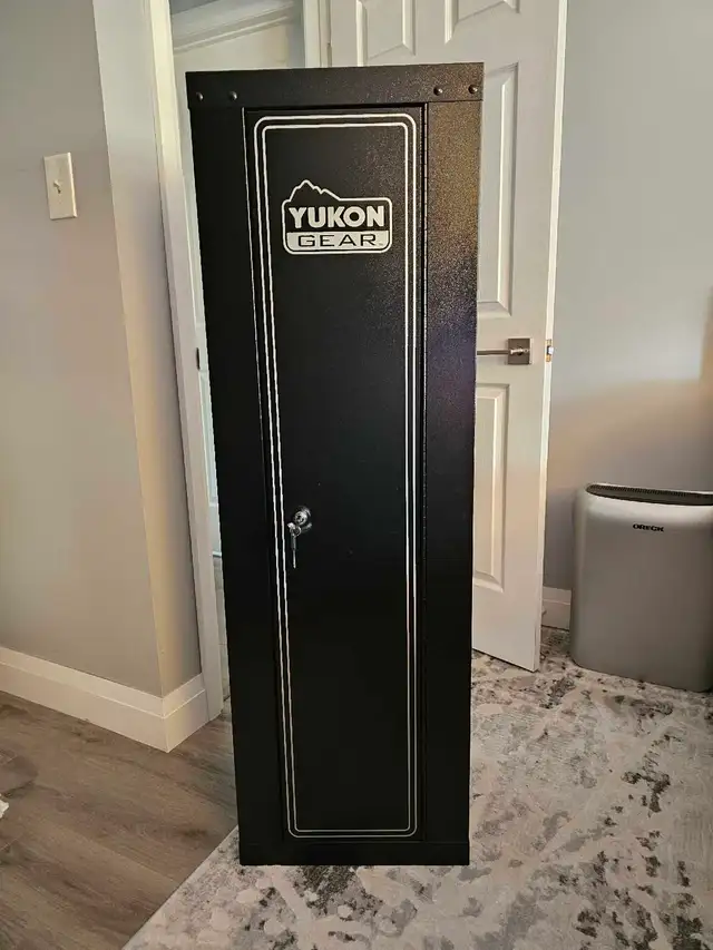 YUKON GEAR GUN CABINET