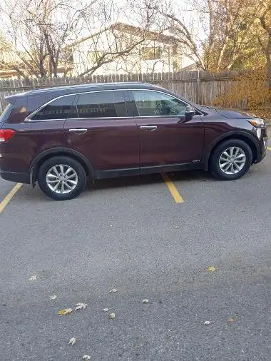 2016 KIA SORENTO,  ONLY 116700 Ks, HEATED SEATS, REMOTE START.