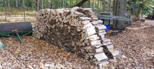 Seasoned firewood for sale