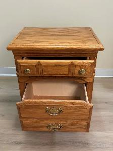 Bedroom Suite (8 PC, Queen, Oak). MUST BE SOLD BY SAT, OCT 31. - Photo 6