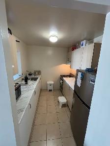 Spacious 2 Bed, 2 Bath apartment– Lease Takeover (Lo - Photo 5