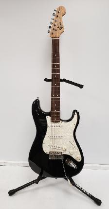 (9923984) Squier STRAT Electric Guitar - Photo 2