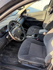 2013 Chevy impala 79 000kms 6000$ obo - Photo 8