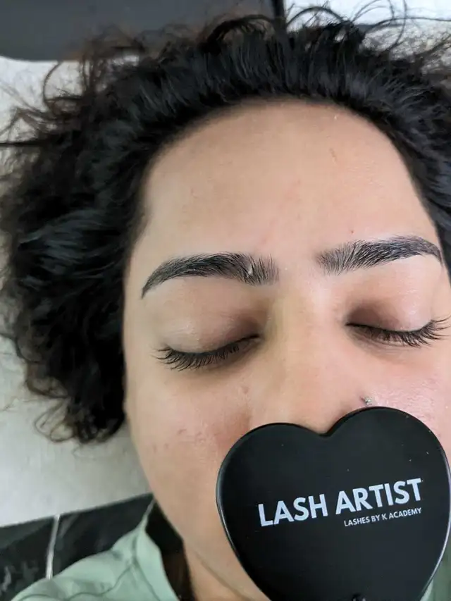lash technician