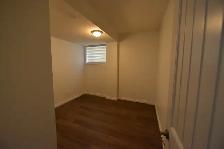 Bright fill with Day light Walkout Basement for Rent - Photo 7