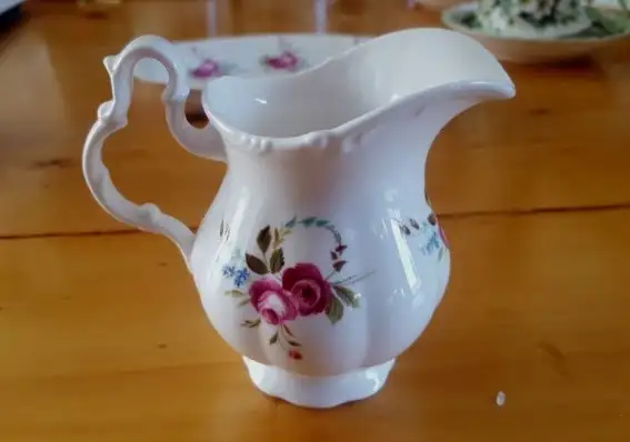 Royal Albert - Unnamed