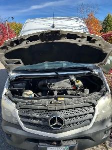 Mercedes-Benz Sprinter Van - Photo 9