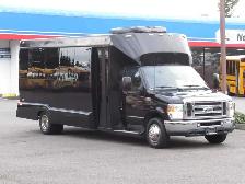 TORONTO WEDDING LIMO & PARTY BUS  RENTALS  Call 416 702 789 - Photo 6