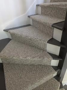 FLOOR INSTALLER