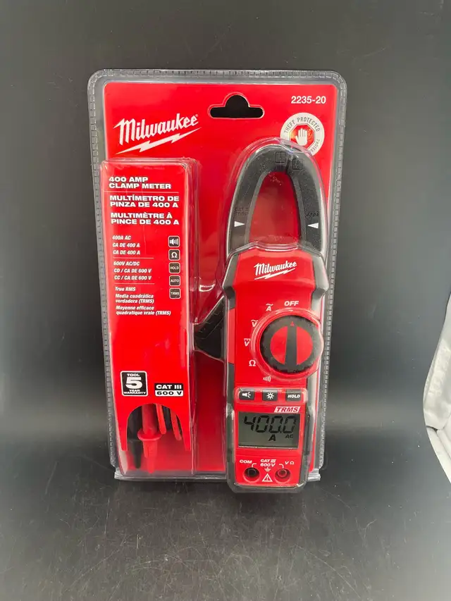 Milwaukee 2235-20 400 amp Clamp Meter NEW
