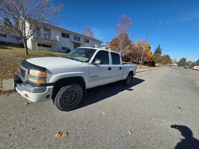 2003 GMC Sierra 3 quarter ton HD
