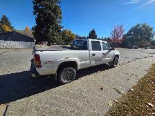 2003 GMC Sierra 3 quarter ton HD - Photo 2