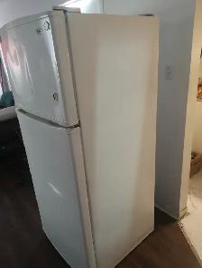 Réfrigérateur et cuisinière à bon prix - Photo 2