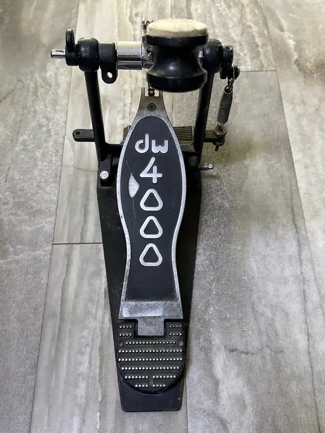 Drum works DW4000 Single Bass Drum Pedal