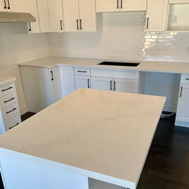 Quartz Kitchen Countertop