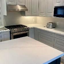 Quartz Kitchen Countertop - Photo 2