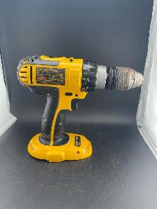 Dewalt DC725 18v Drill/battery/charger NiCd - Photo 3