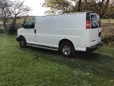 2016 GMC Savana 2500 Cargo Van - Photo 2