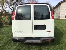 2016 GMC Savana 2500 Cargo Van - Photo 3