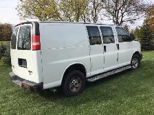 2016 GMC Savana 2500 Cargo Van - Photo 4
