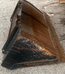 HLA 66in Heavy Duty Skid Steer Bucket - 15.5 cu ft - Photo 2