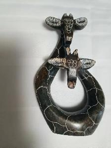 Artisan Provenance Hand-carved using generations-old traditional - Photo 2