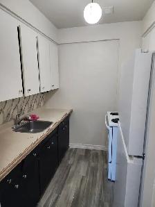 3 BDRM Apt, utilities, parking included, Nov 1st, Keele & Wilson - Photo 2