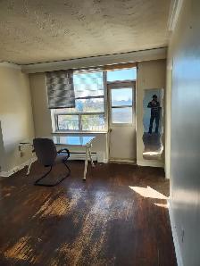 3 BDRM Apt, utilities, parking included, Nov 1st, Keele & Wilson - Photo 5