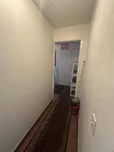 Bedroom available for rent in Rundle NE - Photo 7
