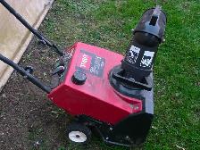 Toro CCR Powerlite-E 3 HP 2 Stroke Snowblower - Photo 8