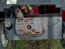 Honda HS35 Snowblower 4 Stroke In Running Condition - Photo 2
