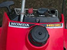 Honda HS35 Snowblower 4 Stroke In Running Condition - Photo 5