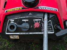 Honda HS35 Snowblower 4 Stroke In Running Condition - Photo 6