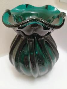 Hand Blown Art Glass vase 5' tall, 4' wide - Photo 4