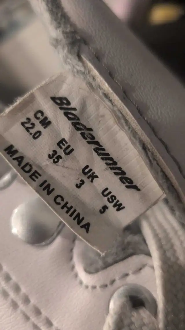 size 5 womens skates
