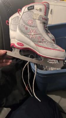 size J2 skates - Photo 2